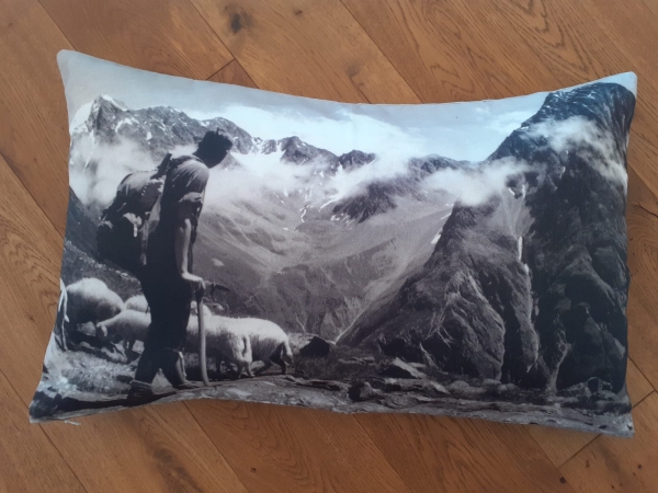Zermatt  Wanderer Alpin 40/60  Kissen Digitaldruck auf Baumwolle